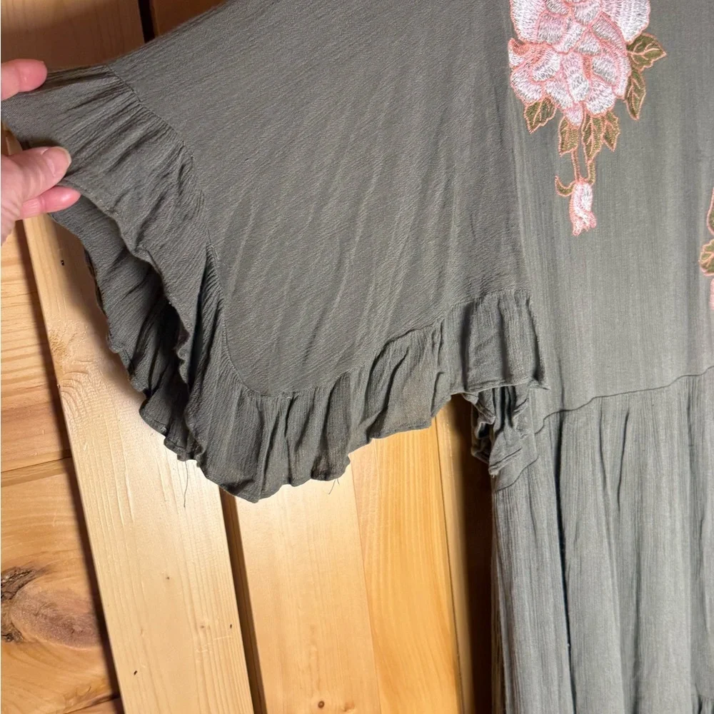Entro Olive Green Embroidered Ruffle Hem Flyaway Sleeve Boho‎ Mini Dress Size S